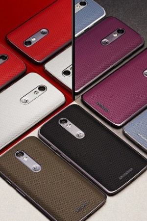 Motorola Droid Turbo 2 z 