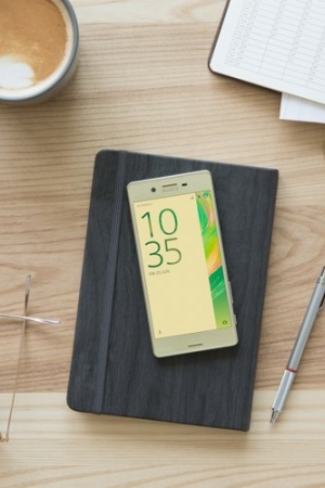 Sony zaprezentowało nową serię Xperia X, która jest metalowa, mocna i piękna