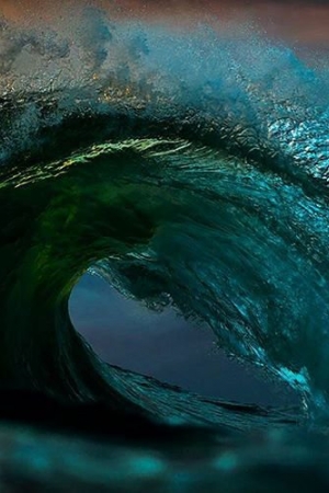 Przez 6 lat fotografował fale, przedstawiając różne nastroje oceanu