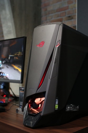 Asus ROG GT51 i G20CB: przetaktowany Intel i7 i nawet dwie karty GeForce Titan X w SLI