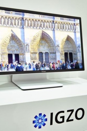 Sharp zaprezentował przyszłość: 27-calowy monitor 8K z odświeżaniem 120 Hz